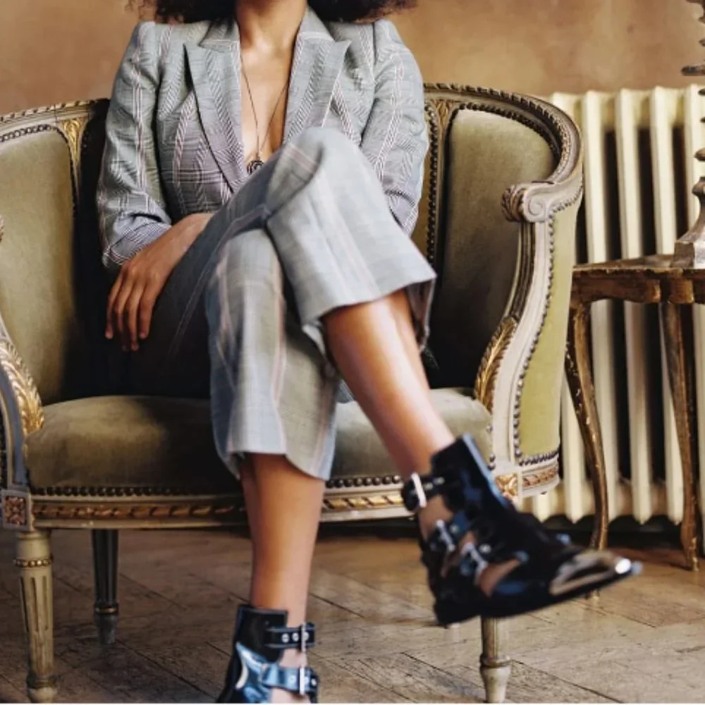 Alexander Mcqueen black leather cage ankle boots with pointy toe - Picture 14 of 15